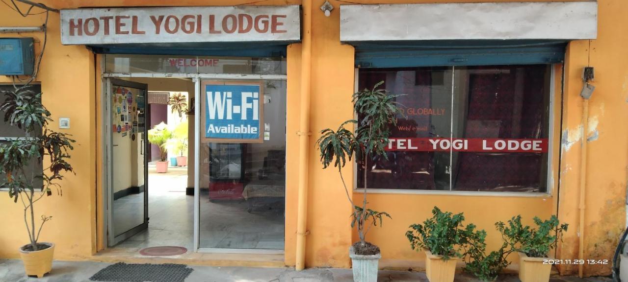 Hotel Yogi Lodge Khajurāho エクステリア 写真