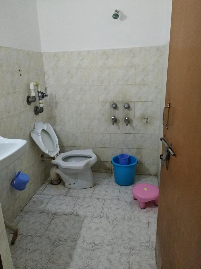 Hotel Yogi Lodge Khajurāho エクステリア 写真