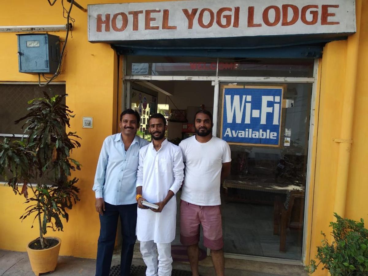 Hotel Yogi Lodge Khajurāho エクステリア 写真